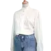 chemise blanche col montant avec détail strass friperie vintage